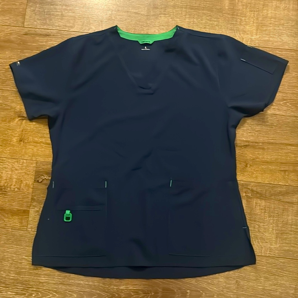 Women’s Navy Scrub Top size L